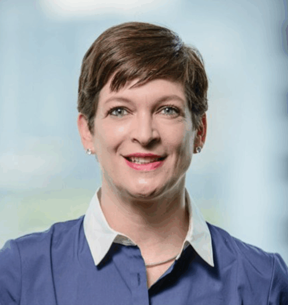 As Accenture’s Global Beverages Leader and a leader in Enterprise Reinvention for Consumer Industries, Maria helps clients accelerate their business performance through digital capabilities that drive sustainable 360 value.